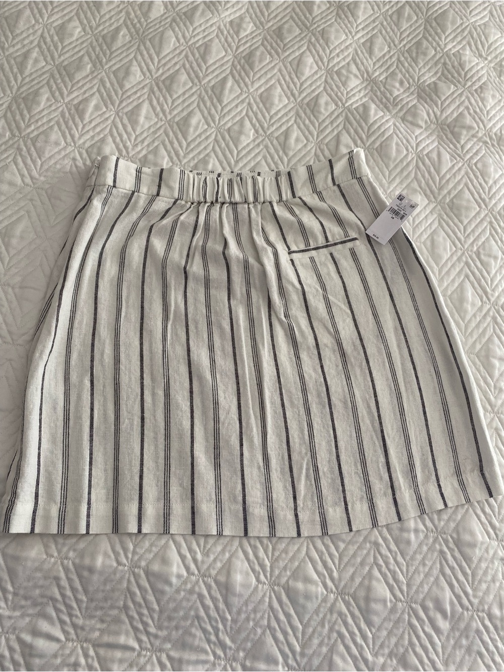Old Navy White Linen Mini Skirt with Stripes sz XS NWT